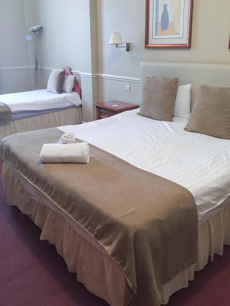 Oriel Hotel St. Asaph Eksteriør billede